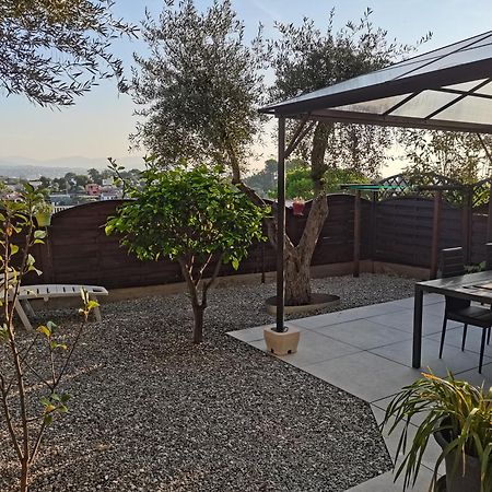 Charmant 2P Au Calme, Jardin, Piscine, Vue Panoramique Et Stationnement 빌뇌브루베 외부 사진