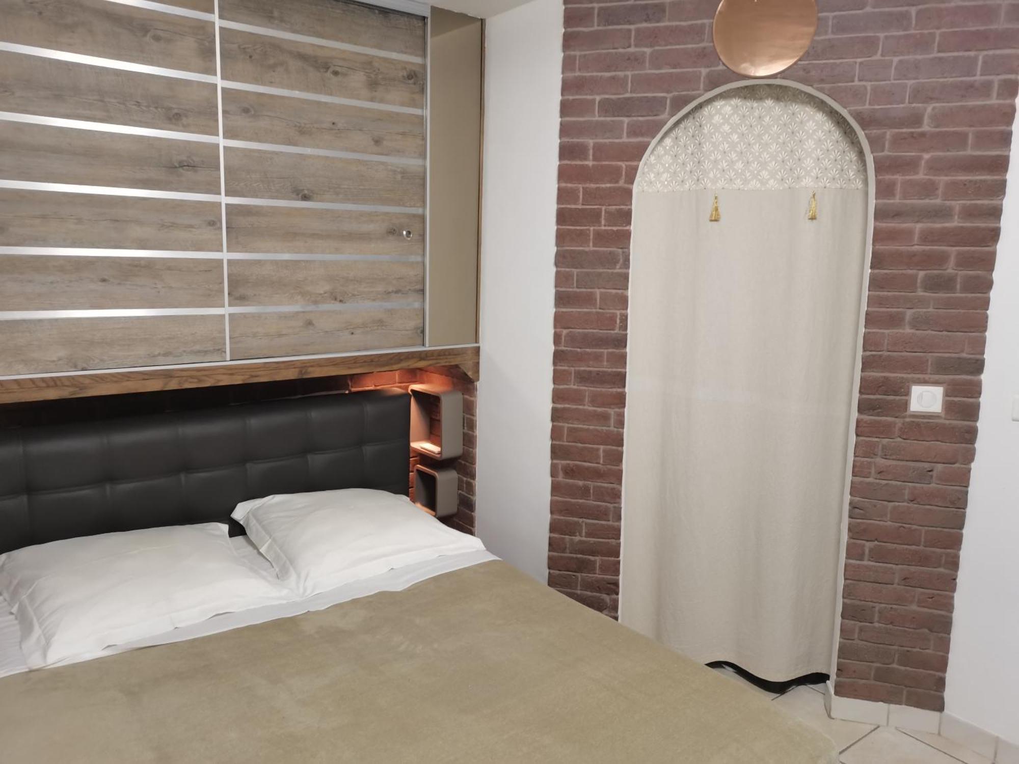 Charmant 2P Au Calme, Jardin, Piscine, Vue Panoramique Et Stationnement 빌뇌브루베 외부 사진