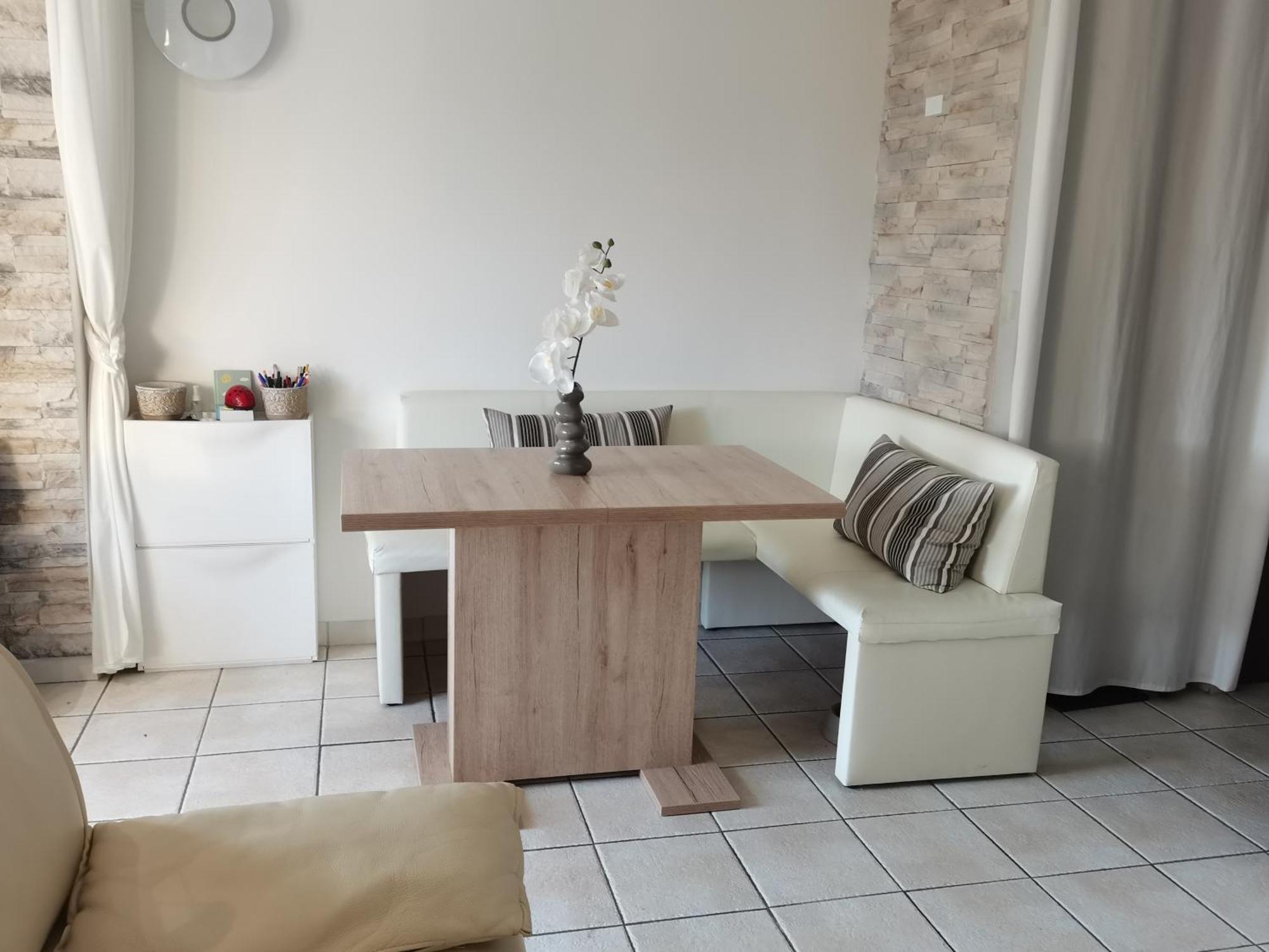 Charmant 2P Au Calme, Jardin, Piscine, Vue Panoramique Et Stationnement 빌뇌브루베 외부 사진